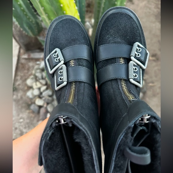 UGG CLASSIC MOTO PUNK MINI BLACK BOMBER SUEDE PLATFORM ANKLE BOOTS SIZE 6 WOMEN - Picture 3 of 6